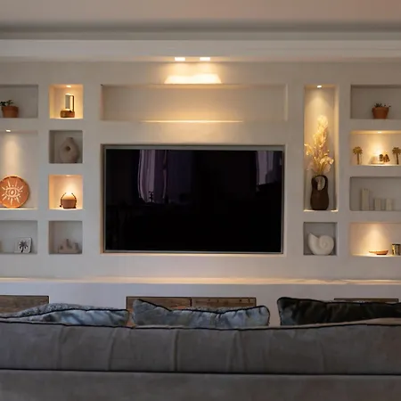 La Belle De J Et J Villa